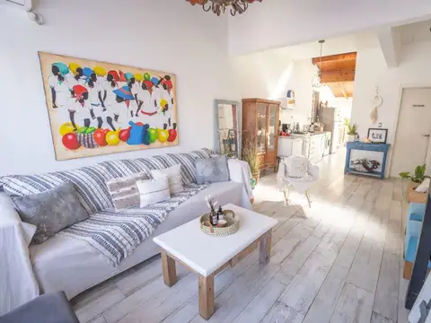 Casa 4 ambientes con 1 baño