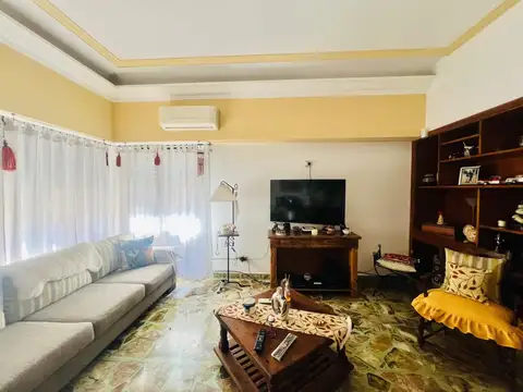 CASA 3 AMB. RAMOS MEJIA