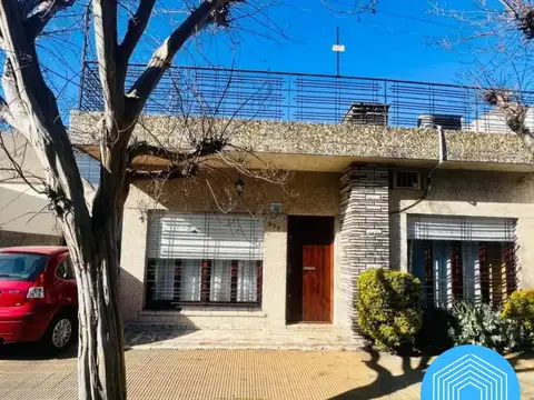 CASA 3 AMB. RAMOS MEJIA