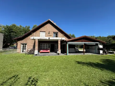 CASA EN VENTA EN  BANCO PROVINCIA EN TRES LOTES