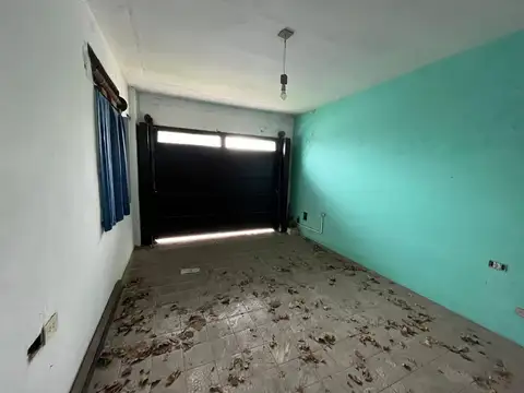 CASA - 5 AMBIENTES - S.A. DE PADUA- CON PARQUE Y PILETA