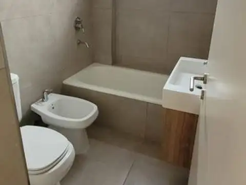 Departamento en Alquiler en Colegiales, $ 850.000