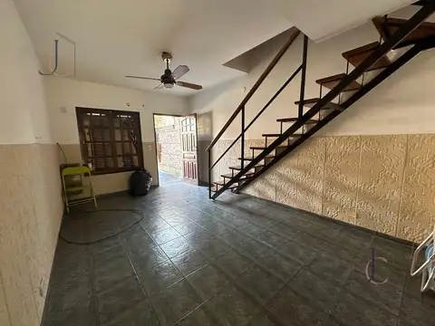 Depto Tipo Casa 3 ambientes con 1 baño