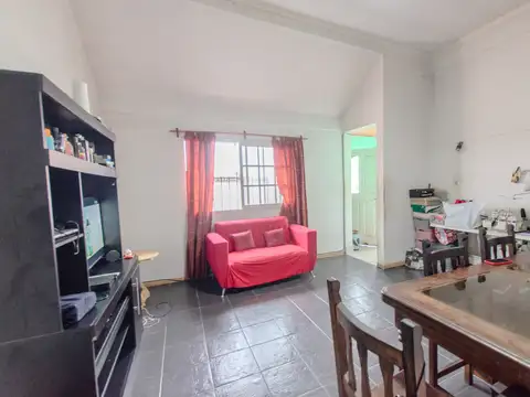 Departamento 3 Ambientes con amplia terraza al frente