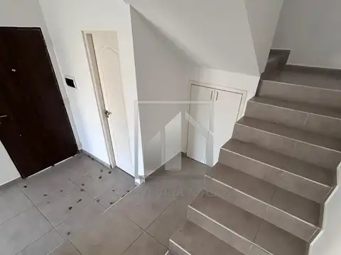CASA EN ALQUILER - LA ESTANZUELA