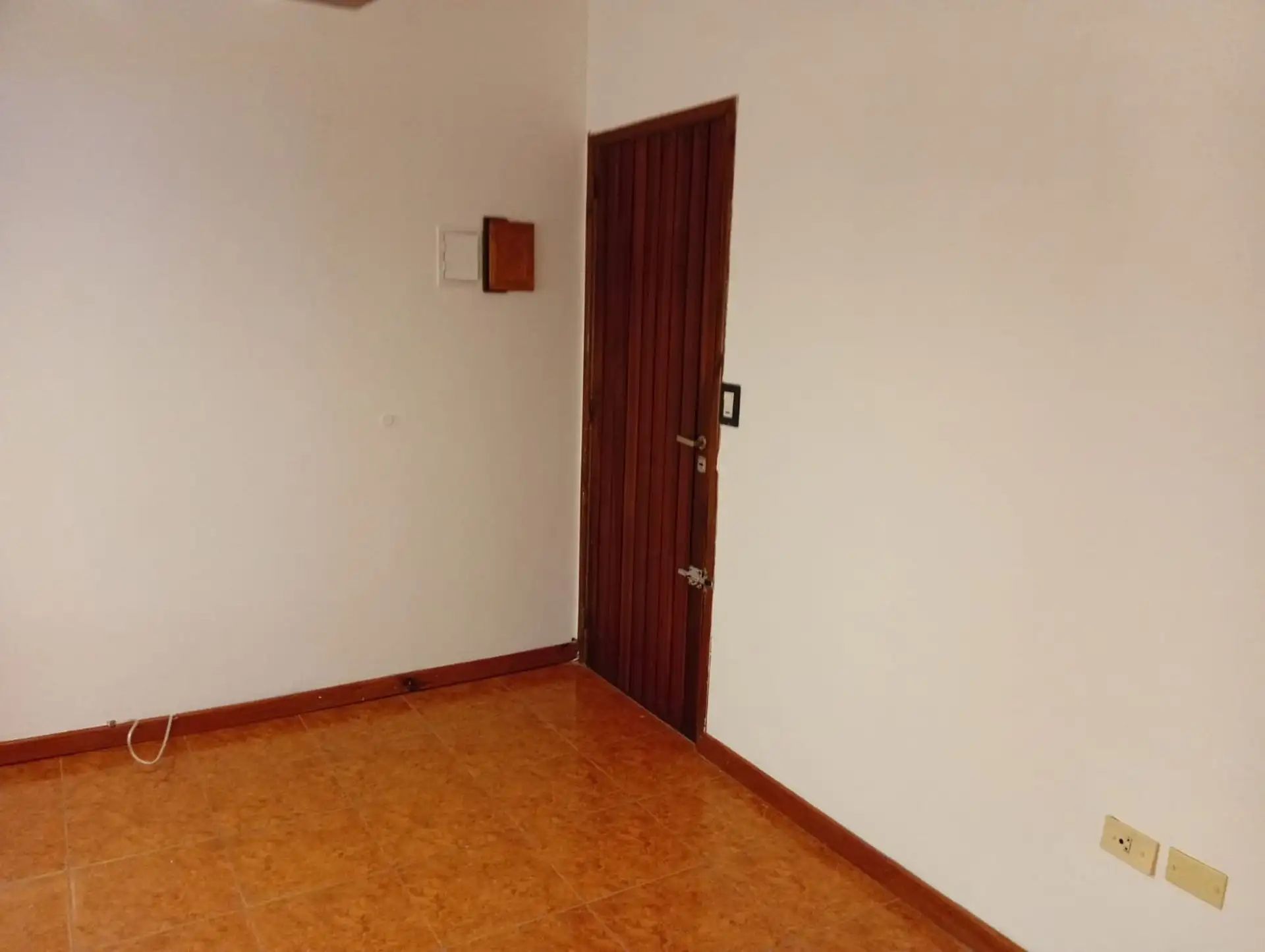 Venta depto 3 amb 2 piso por escalera - B.Roldan