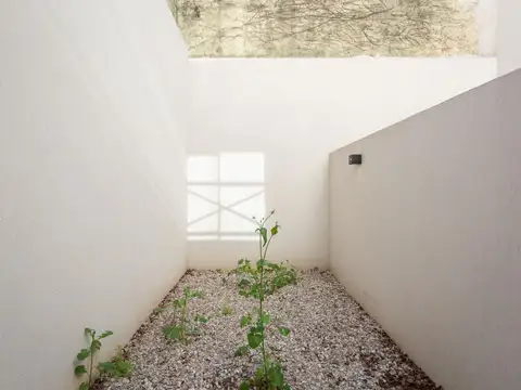 VENTA - Monoambiente con Patio Exclusivo. Echesortu, Rosario.