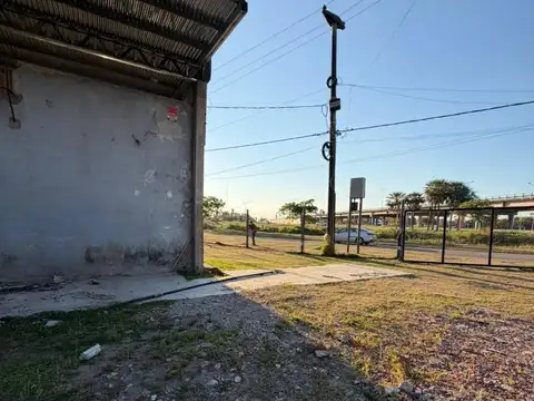 Colectora Autovía N. Avellaneda Y Av.sarmiento