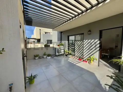 AV. JUAN DOMINGO PERÓN 4100, Piso 7