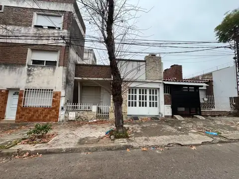 Casa en Alquiler en Arroyito, $ 700.000