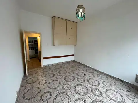 Casa en Alquiler con 1 cochera