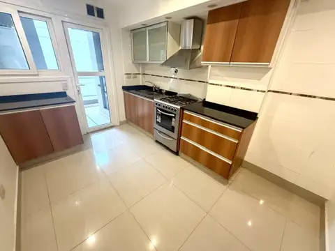 Departamento en Alquiler con 1 cocheras