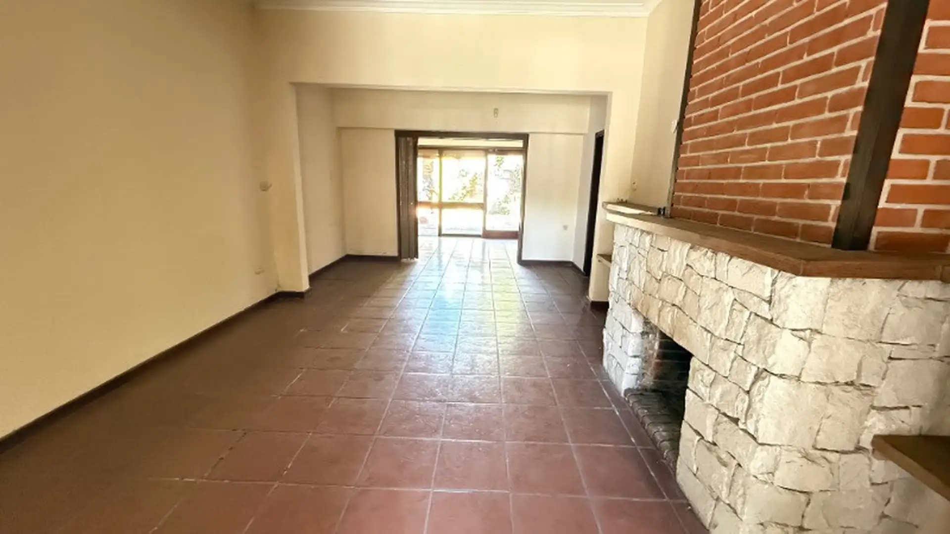 Chalet de 5 ambientes en venta en Parque Luro