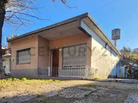 OPORTUNIDAD PH 3 Ambientes a Refaccionar – Castelar Norte