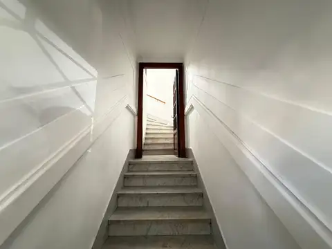 Jose Marti 100, Piso 1er