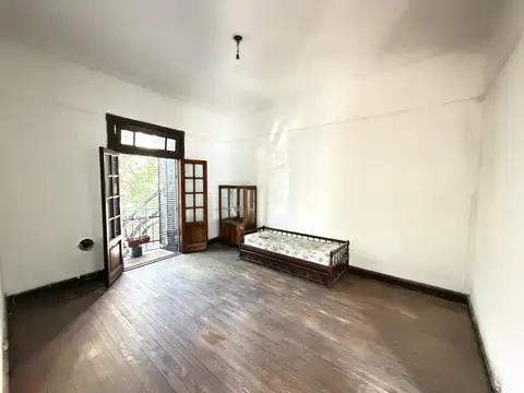 Depto Tipo Casa en Alquiler 60 años