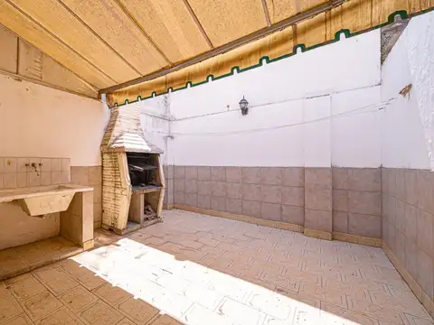 Depto Tipo Casa en Venta con 1 cocheras