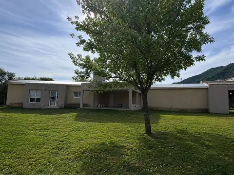 Hermosa propiedad en venta en B° Privado Los Milagros en construccion