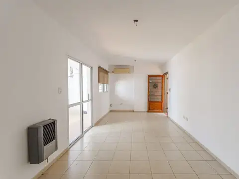Depto Tipo Casa en Venta en Alberdi, USD 62.500