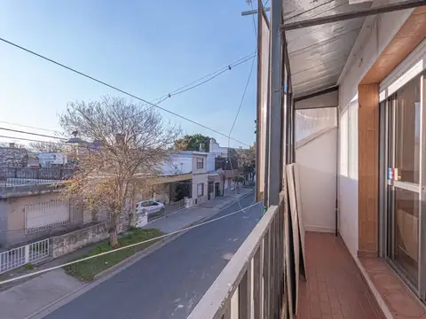 Depto Tipo Casa en Venta 33 años