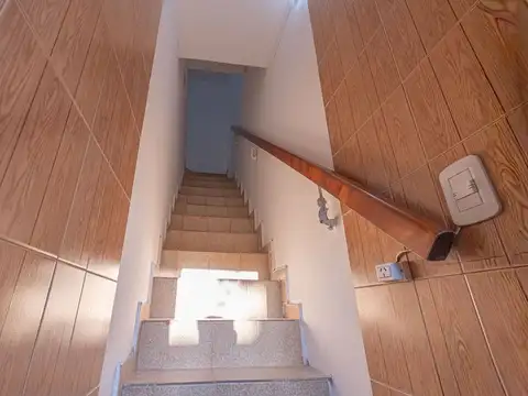 Depto Tipo Casa en Venta de 3 ambientes