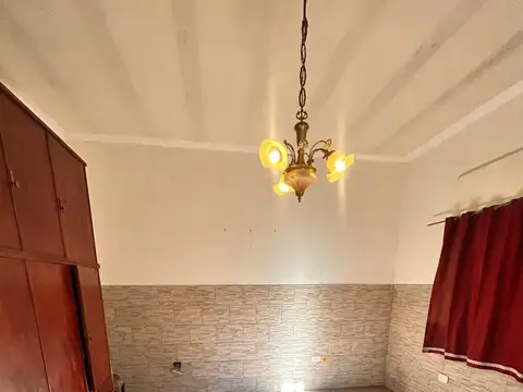 Casa 3 ambientes con 1 baño