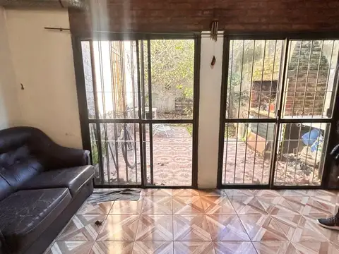 Casa en Venta en Mataderos, USD 120.000