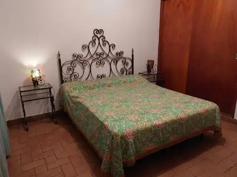 Casa 7 ambientes con 3 baños