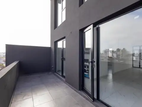 VENTA DEPARTAMENTO 2 AMBIENTES BALCON TERRAZA EN BARRACAS
