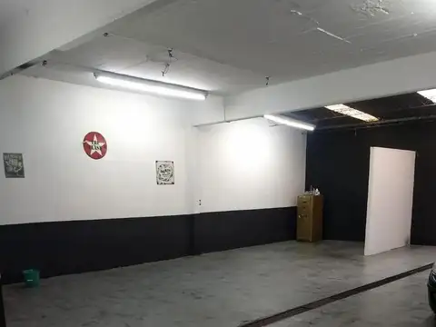 Galpon en Alquiler en Villa Pueyrredon, USD 1.900