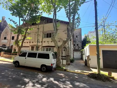 Depto Tipo Casa en Venta con 3 cocheras