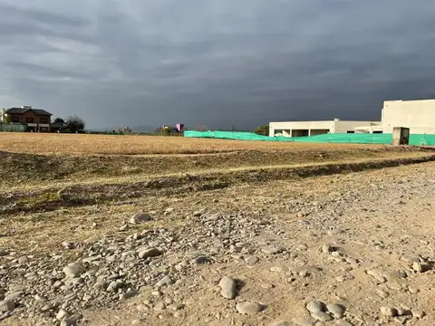 VENTA TERRENO CLUB DE CAMPO EL AYBAL  1RA CUADRA
