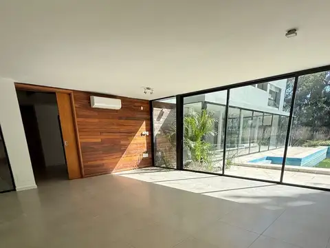 Casa en Alquiler de 6 dormitorios