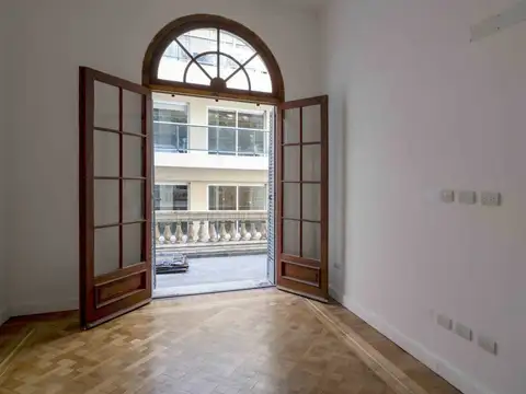 Avenida Luis María Campos 1100, Piso 2