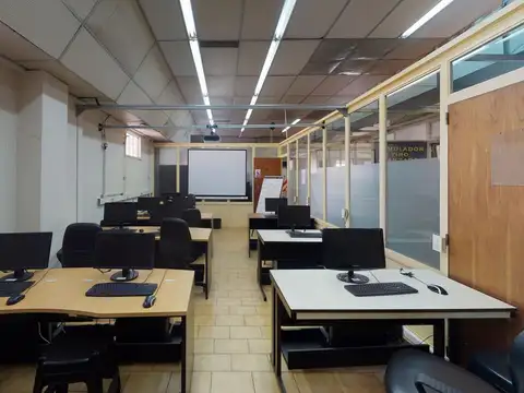 Galpon en Venta 55  mts Fondo