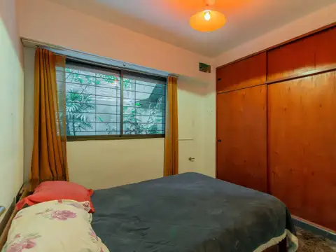 Depto Tipo Casa en Venta 50 años