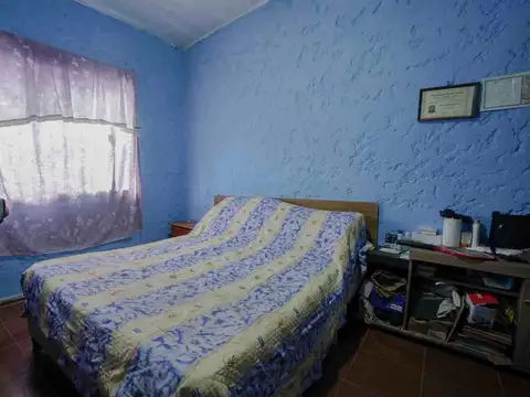 Casa 2 ambientes con 1 baño