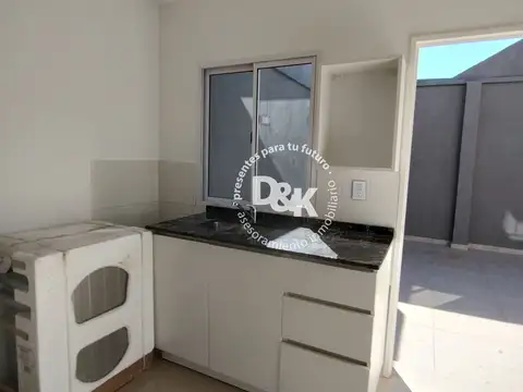 Departamento en Alquiler en Jose Leon Suarez, $ 400.000