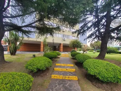 Calle Enrique Larreta 1760, Villa Madero, Provincia de Buenos Aires,