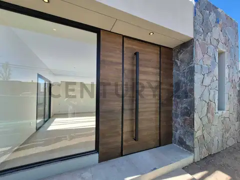 Casa en Venta al Oeste