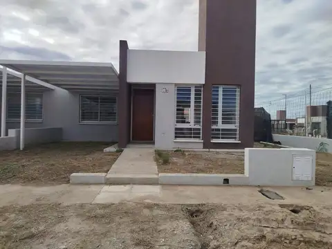 ALQUILER CASA 2 HABITACIONES UNIVERSITARIO DE HORI