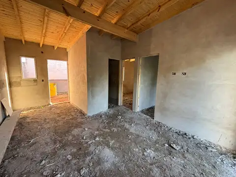 Casa 3 ambientes con 1 baño