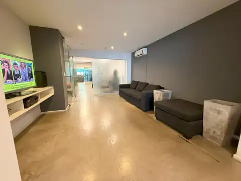 Oficina en Venta 20 años