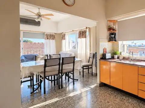 Depto Tipo Casa en Venta 20 años
