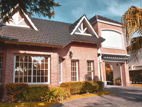 Casa en Alquiler de 4 dormitorios