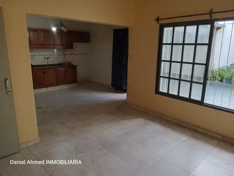EXCELENTE PH DE 2 AMBIENTES AMPLIO CON PATIO