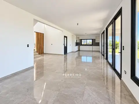 Casa en Venta en Bella Vista, USD 520.000