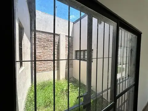 Depto Tipo Casa en Alquiler de 3 ambientes
