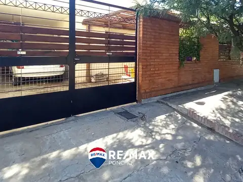 VENTA CASA 3 DORMITORIOS - ZONA SUR