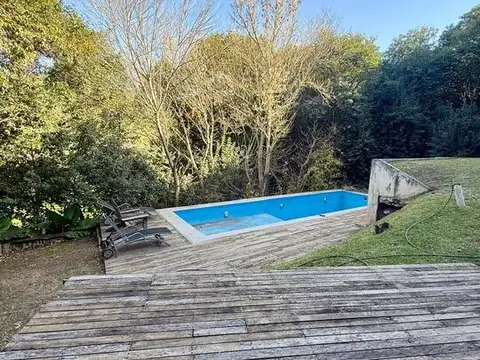 Casa 6 ambientes con 4 baños